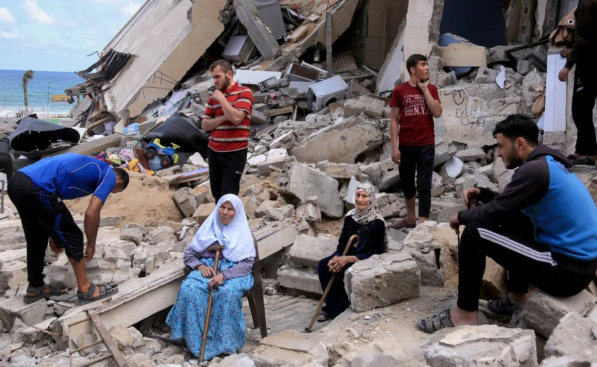 Israeli airstrikes on Gaza persist