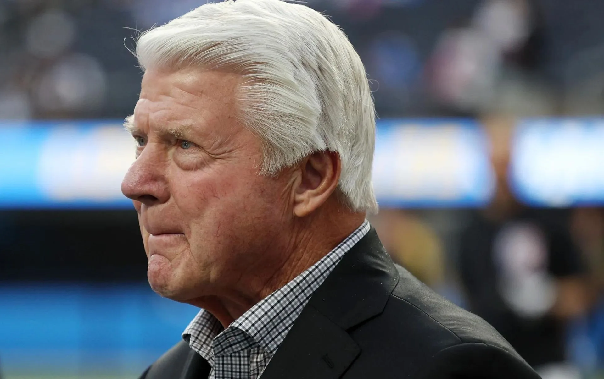 Jerry Jones expresses gratitude to Jimmy Johnson